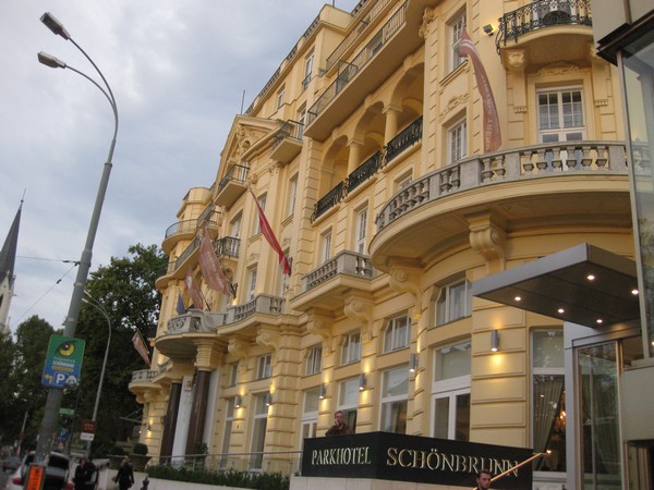 n_img_2680_our_hotel_was_the_schoenbrunn_palace_guest_house.jpg