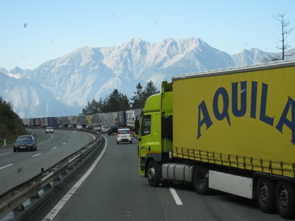 n_img_2902_trucks_in_a_blockade_of_foreign_trucks_in_the_brenner_pass.jpg