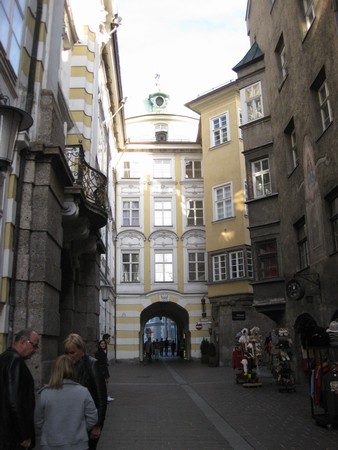 n_img_2930_looking_away_from_the_golden_roof__a_passage_way_under_the_hofburg__the_imperial_palace__toward_our_hotel.jpg