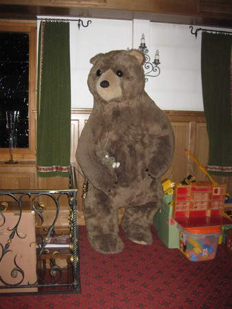 n_img_3080_brown_bear_hunting_was_popular__and_they_became_a_mascot__this_is_the_baeren_hotel__meaning_bears.jpg