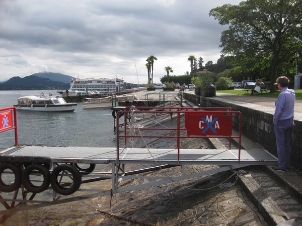 n_img_3196_docks_for_tour_boats_like_ours.jpg
