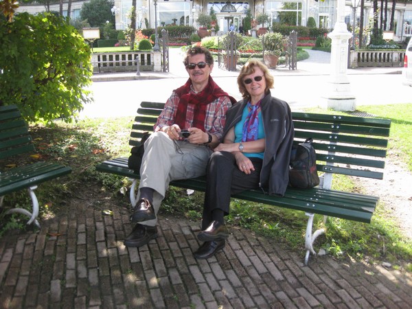 n_img_3248_afternoon_strolls_along_the_lakefront__ivan_and_veronica.jpg