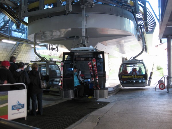 n_img_3409_six_person_cable_cars_to_furi_steg.jpg