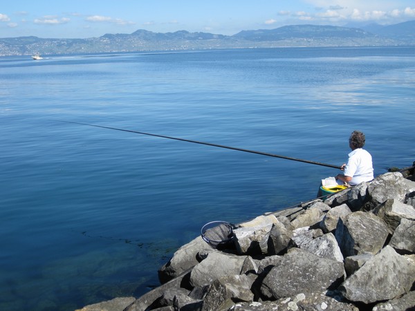 n_img_3740_the_local_style_of_very_long_fishing_pole.jpg
