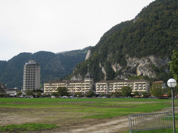 n_img_3966_queen_victoria_always_stayed_here_at_the_hotel_savoy___to_safeguard_her_view_she_bought_the_meadow.jpg