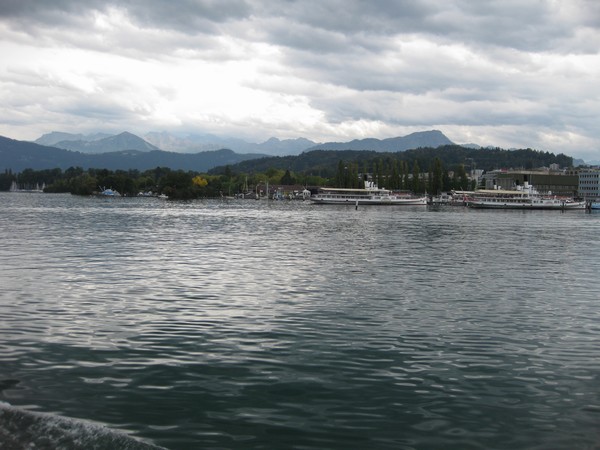n_img_4159_the_lakeshores_from_our_boat_tour.jpg