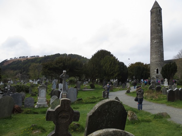 n_img_2727__graves_include_the_ancient_ones__mass_graves_from_the_famine_era__through_to_a_some_recent_ones_of_local_families_.jpg