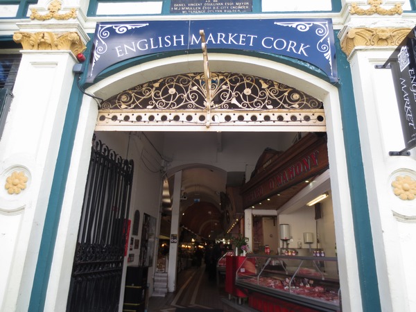 n_img_2956__katie_got_us_bags_of_cheese_at_the_pig_s_back_in_the_english_market__then_we_roamed_on_our_own.jpg
