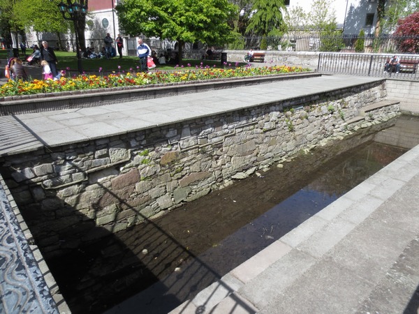 n_img_2969__part_of_the_old__13th_century__cork_city_wall.jpg