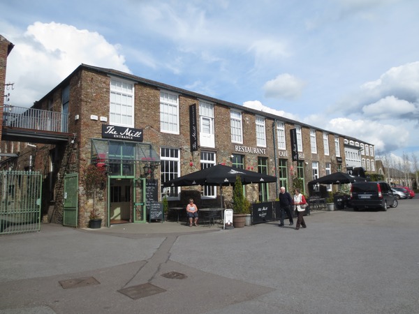n_img_3066______now_the_shop__restaurant_and_coach_parking.jpg