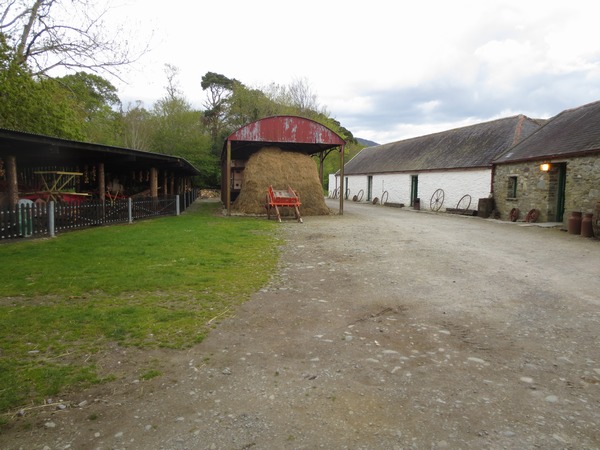 n_img_3078__the_round_roofed_barns_have_been_popular_for_a_long_time.jpg