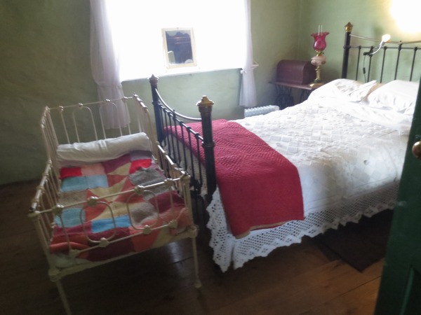 n_img_3106__the_parents__bedroom_with_a_crib_for_the_latest_baby.jpg