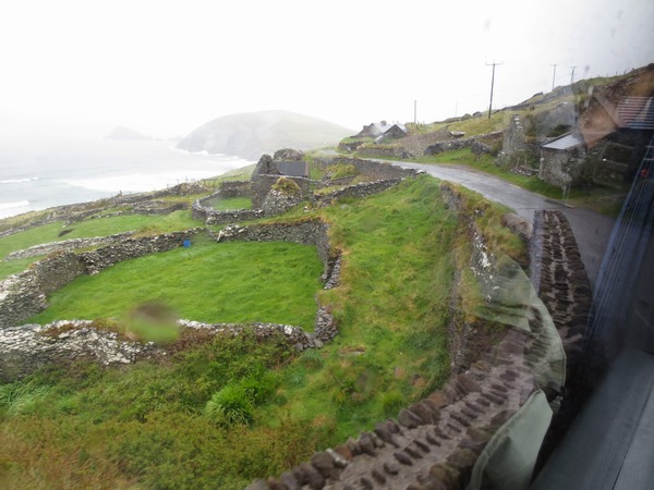 n_img_3282__due_to_the_narrow_roads__large_vehicles_are_asked__to_travel_this_loop_clockwise__the_ring_of_kerry_asks_the_opposite.jpg