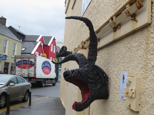 n_img_3297__back_around_to_dingle_for_lunch.jpg