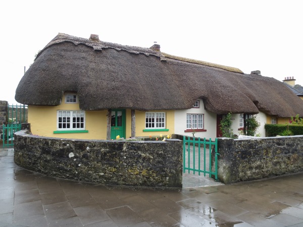 n_img_3335__adare_more_of_many_thatched_cottages.jpg