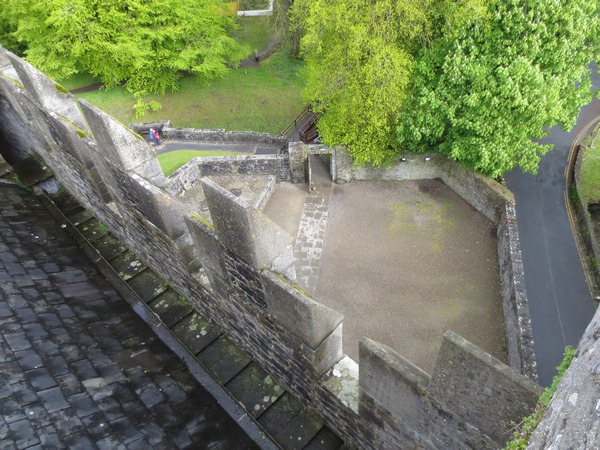 n_img_3408_from_1475_through_the_17th_century_this_was_an_important_stronghold_of_the_o_briens__kings__later_earls__of_thomond.jpg
