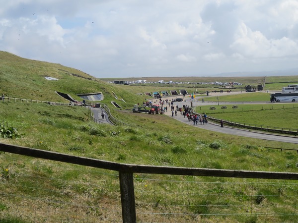 n_img_3480__cliffs_of_moher___the_services_are_hidden_underground_on_the_left.jpg