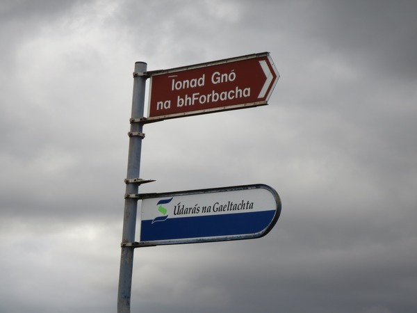 n_img_3706__this_is_a_gaeltacht_or_gaelic_speaking_area___the_lower_sign_is_to_a_government_support_agency_for_gaelic_businesses.jpg