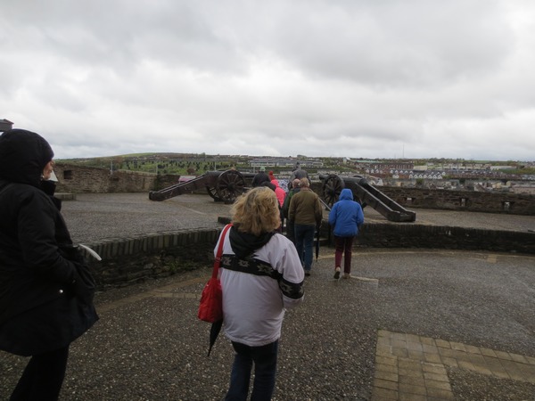 n_img_3845__the_double_bastion__with_a_cannon_called_roaring_meg__overlooks_the_bogside.jpg