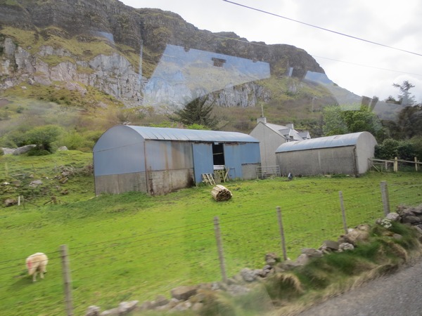 n_img_4029__round_roofed_barns_and_black_rocky_knockore_mtn_.jpg