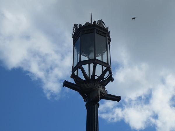 n_img_4179__the_lamp_posts_were_a_gift_from_canada___notice_the_moose_head_at_the_bottom.jpg