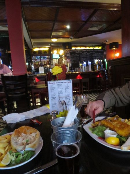 n_img_4210__fish_and_chips_at_brennan_s_bar.jpg