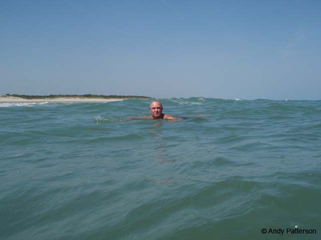 Swimming_in_the_ocean